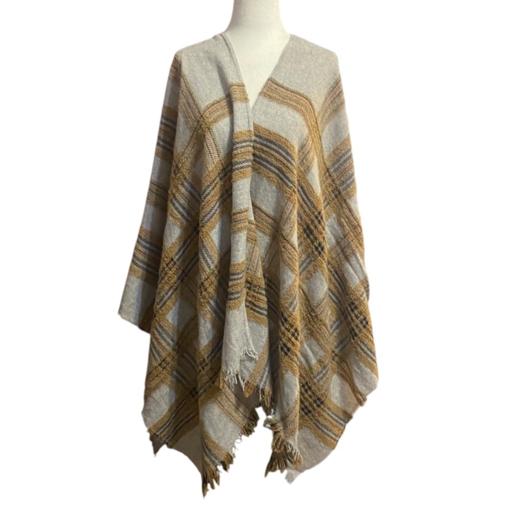 Vintage Lancioni 1973 Italian made wool blend wrap/shawl